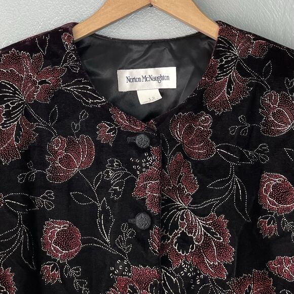 Vintage Black Velvet Jacket Size 12 Goth Floral Collarless Regency Whimsigoth - Picture 3 of 12